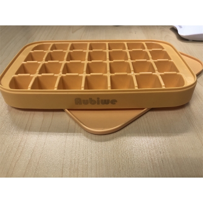 Aubiwe Ice Box, 28 Ice Cubes, 1 Floor Tray, Orange