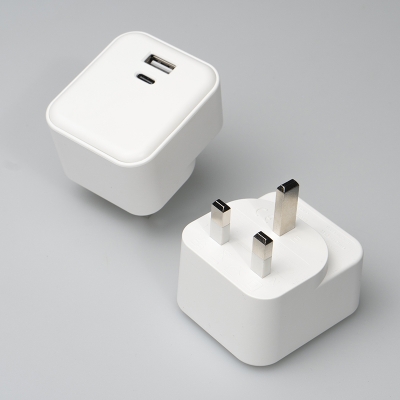 Multi-port USB Chargers UK 20W USB-PD Type C Power Adapter USB C Charger Plug for Iphone